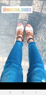 Mawra Hocane feet photo thumbnail