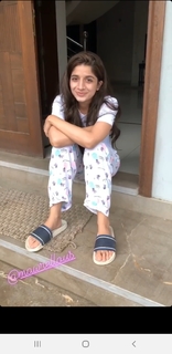 Mawra Hocane feet photo thumbnail