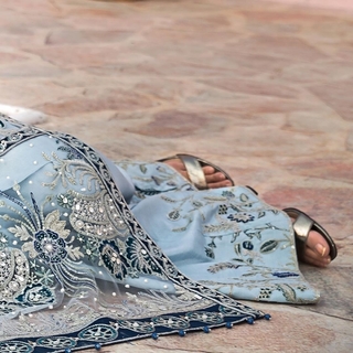 Mawra Hocane feet photo thumbnail