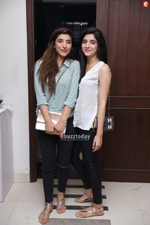 Mawra Hocane feet photo thumbnail