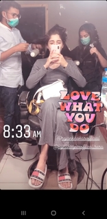 Mawra Hocane feet photo thumbnail