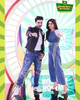 Mawra Hocane feet photo thumbnail