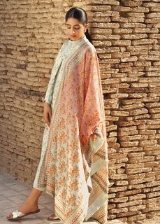 Mawra Hocane feet photo thumbnail