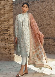 Mawra Hocane feet photo thumbnail