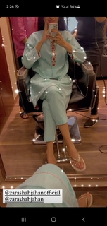 Mawra Hocane feet photo thumbnail