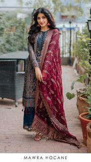 Mawra Hocane feet photo thumbnail