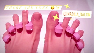 Mawra Hocane feet photo thumbnail