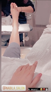 Mawra Hocane feet photo thumbnail