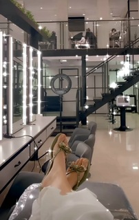 Mawra Hocane feet photo thumbnail