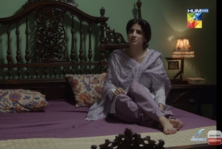 Mawra Hocane feet photo thumbnail