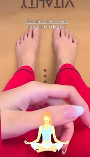 Mawra Hocane feet photo thumbnail