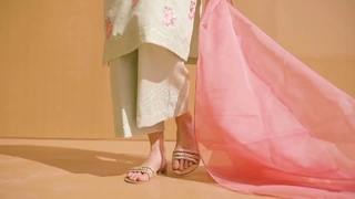 Mawra Hocane feet photo thumbnail