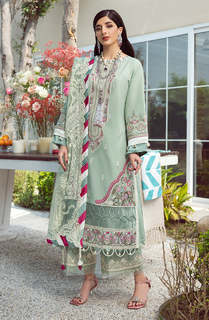 Mawra Hocane feet photo thumbnail