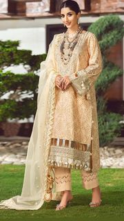 Mawra Hocane feet photo thumbnail