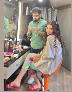 Mawra Hocane feet photo thumbnail