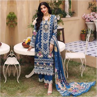 Mawra Hocane feet photo thumbnail