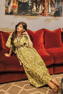 Mawra Hocane feet photo thumbnail