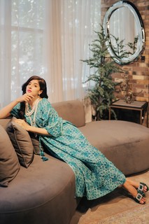 Mawra Hocane feet photo thumbnail