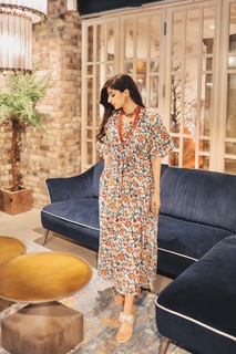 Mawra Hocane feet photo thumbnail