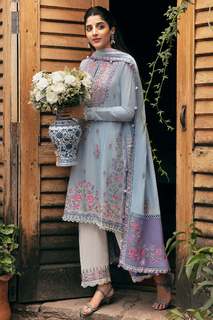 Mawra Hocane feet photo thumbnail