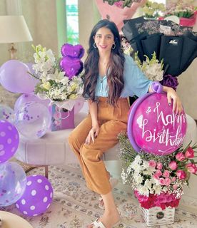 Mawra Hocane feet photo thumbnail