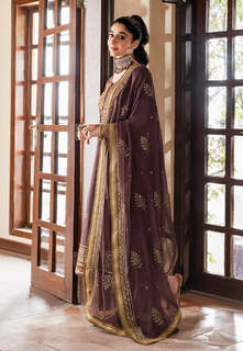 Mawra Hocane feet photo thumbnail