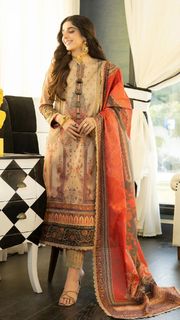 Mawra Hocane feet photo thumbnail