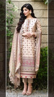 Mawra Hocane feet photo thumbnail