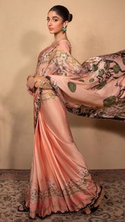 Mawra Hocane feet photo thumbnail