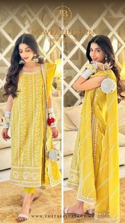 Mawra Hocane feet photo thumbnail