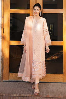 Mawra Hocane feet photo thumbnail