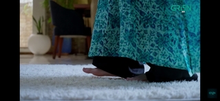 Mawra Hocane feet photo thumbnail