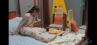 Mawra Hocane feet photo thumbnail