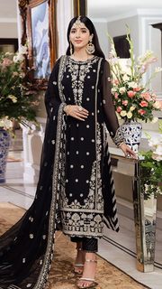 Mawra Hocane feet photo thumbnail