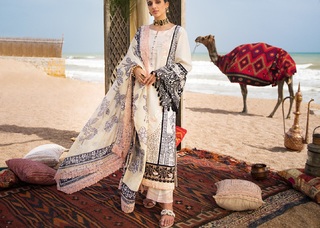 Mawra Hocane feet photo thumbnail