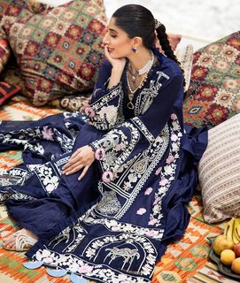 Mawra Hocane feet photo thumbnail