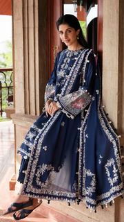 Mawra Hocane feet photo thumbnail