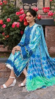 Mawra Hocane feet photo thumbnail