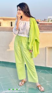 Mawra Hocane feet photo thumbnail