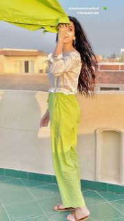Mawra Hocane feet photo thumbnail