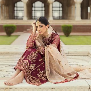 Mawra Hocane feet photo thumbnail