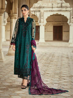 Mawra Hocane feet photo thumbnail