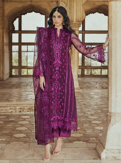 Mawra Hocane feet photo thumbnail