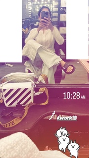 Mawra Hocane feet photo thumbnail