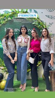 Mawra Hocane feet photo thumbnail