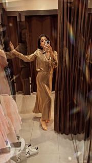 Mawra Hocane feet photo thumbnail