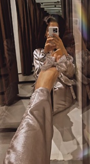 Mawra Hocane feet photo thumbnail