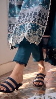 Mawra Hocane feet photo thumbnail