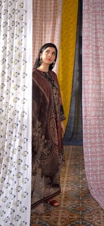 Mawra Hocane feet photo thumbnail