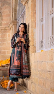 Mawra Hocane feet photo thumbnail